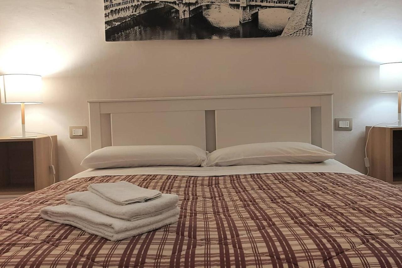 פירנצה Cozy Apartment Near Ponte Vecchio מראה חיצוני תמונה